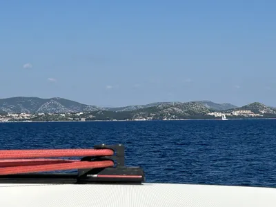 Vitorlázás a Balatonon és Adrián