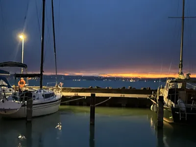 Vitorlázás a Balatonon és Adrián